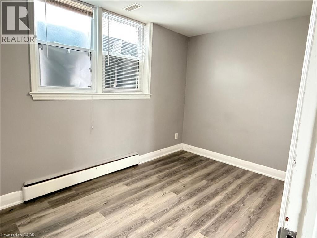 318 Dolph Street S Unit# 5, Cambridge, Ontario  N3H 2C2 - Photo 3 - 40797729