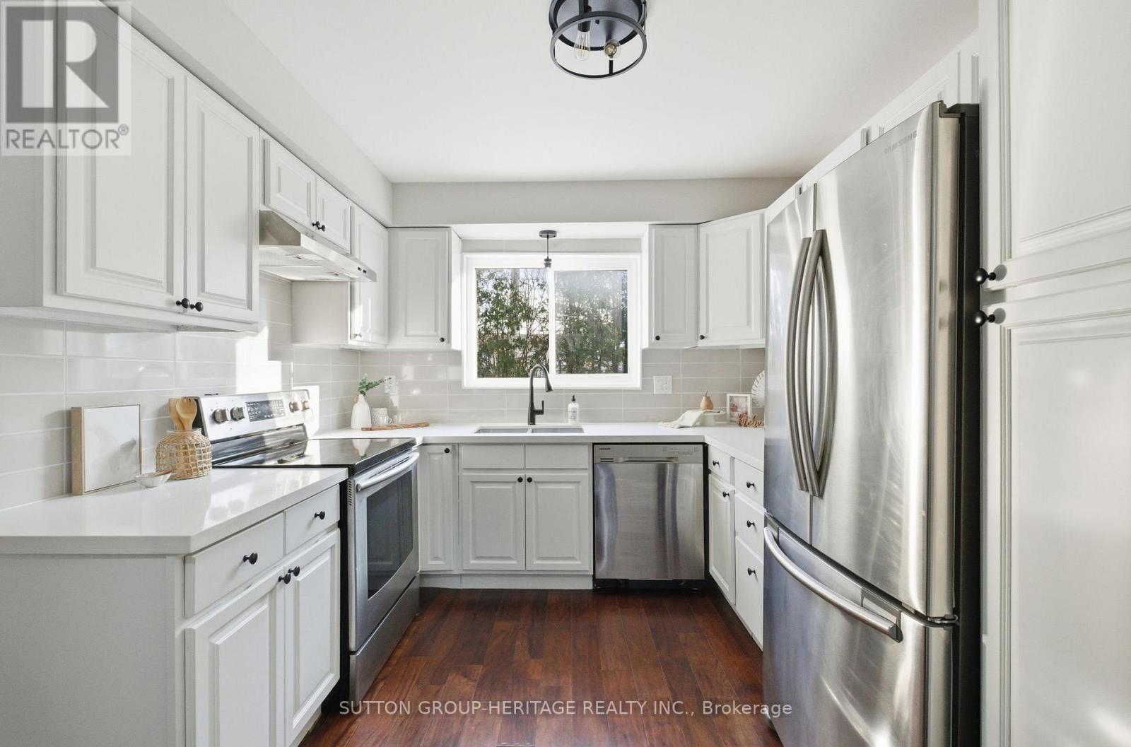 385 Daytona Court, Oshawa, Ontario  L1K 1H9 - Photo 11 - E12685710