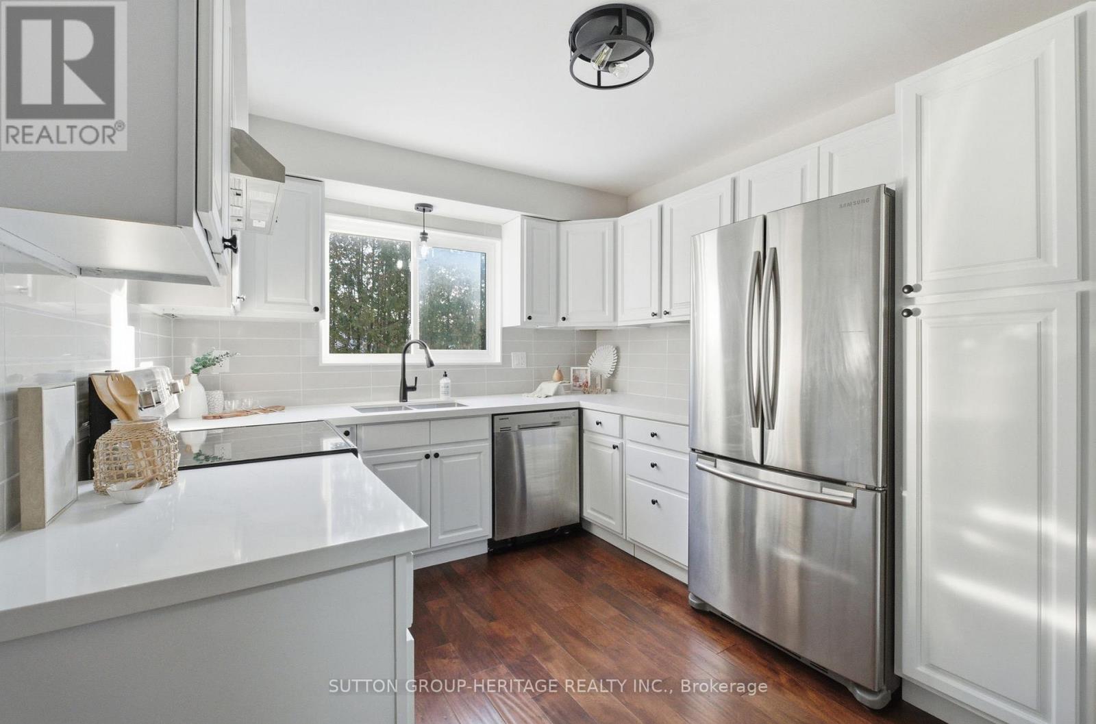 385 Daytona Court, Oshawa, Ontario  L1K 1H9 - Photo 12 - E12685710