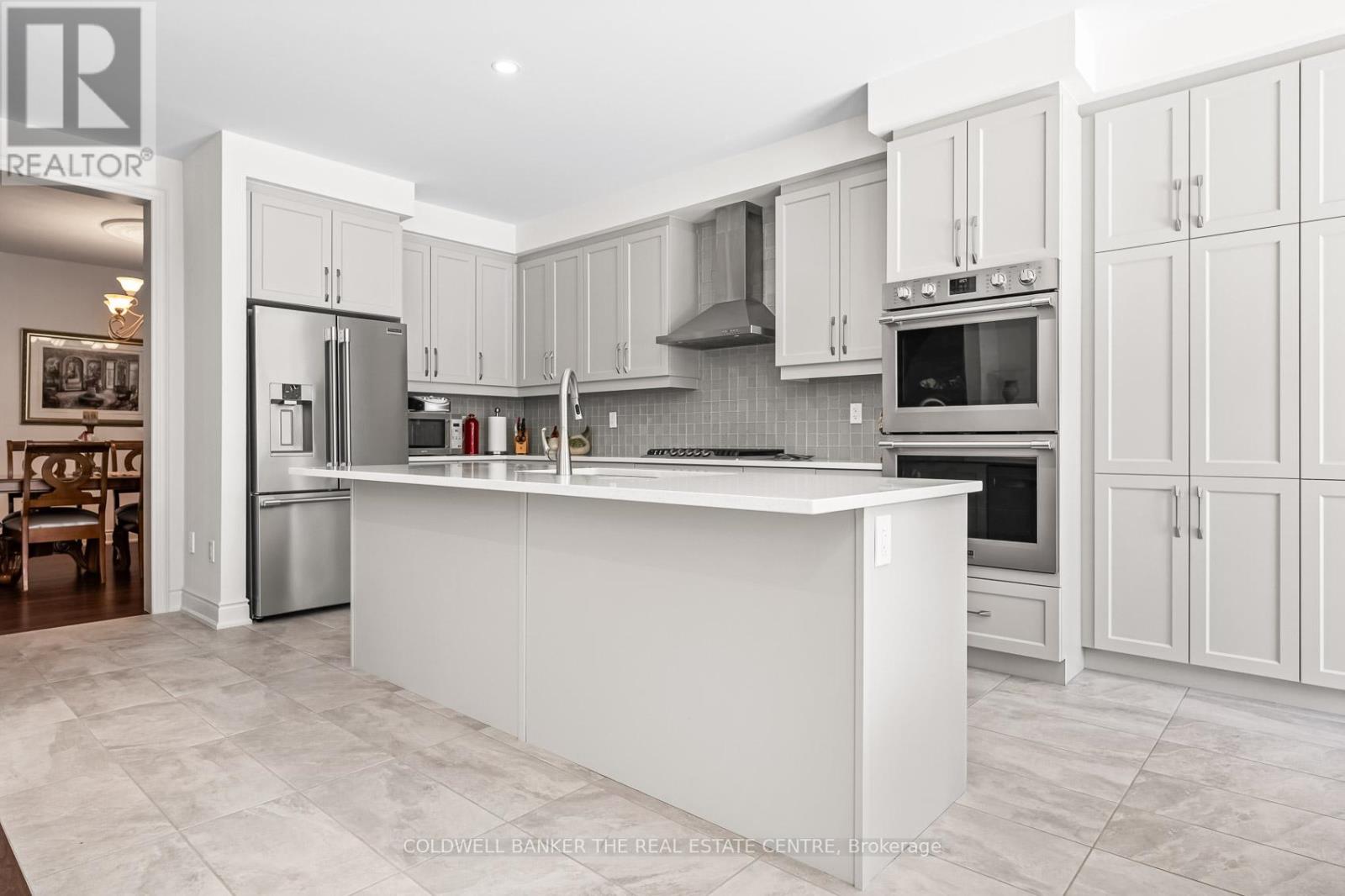 28 Bellflower Crescent, Adjala-Tosorontio, Ontario  L0G 1W0 - Photo 10 - N12685664