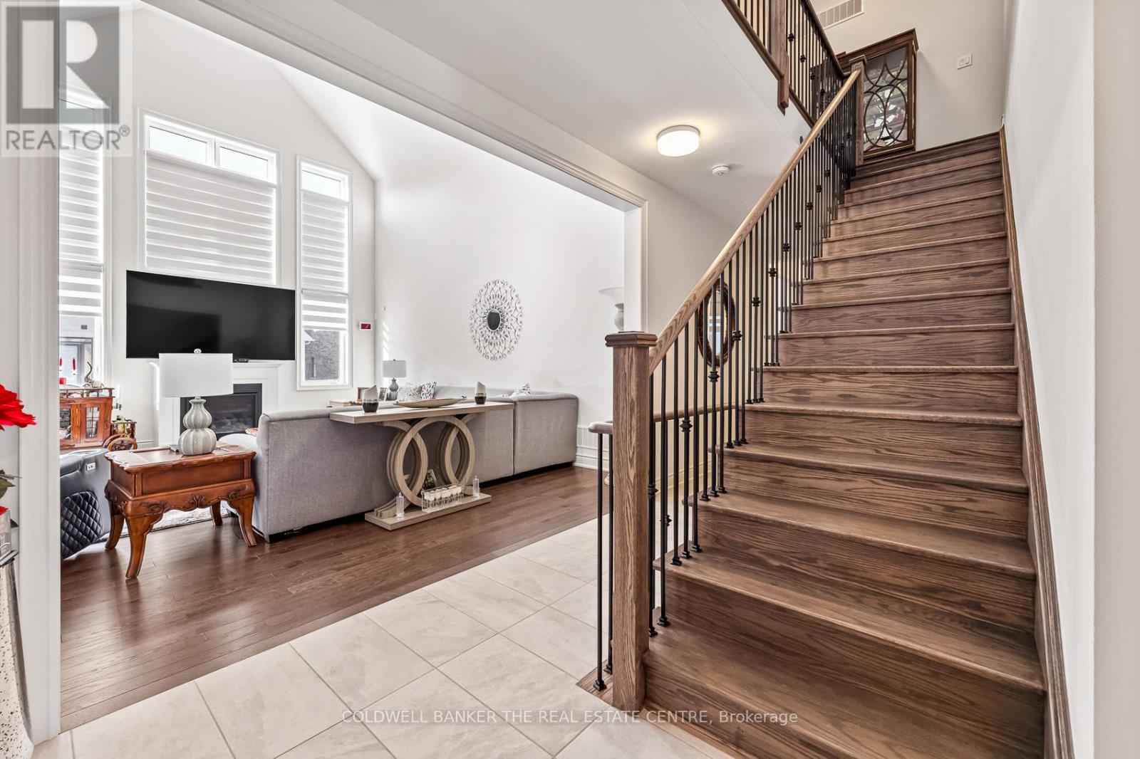 28 Bellflower Crescent, Adjala-Tosorontio, Ontario  L0G 1W0 - Photo 25 - N12685664