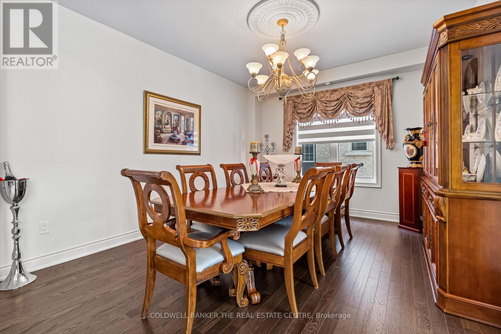 28 Bellflower Crescent, Adjala-Tosorontio, Ontario  L0G 1W0 - Photo 5 - N12685664