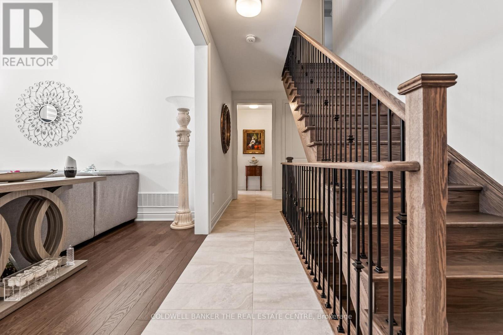 28 Bellflower Crescent, Adjala-Tosorontio, Ontario  L0G 1W0 - Photo 6 - N12685664