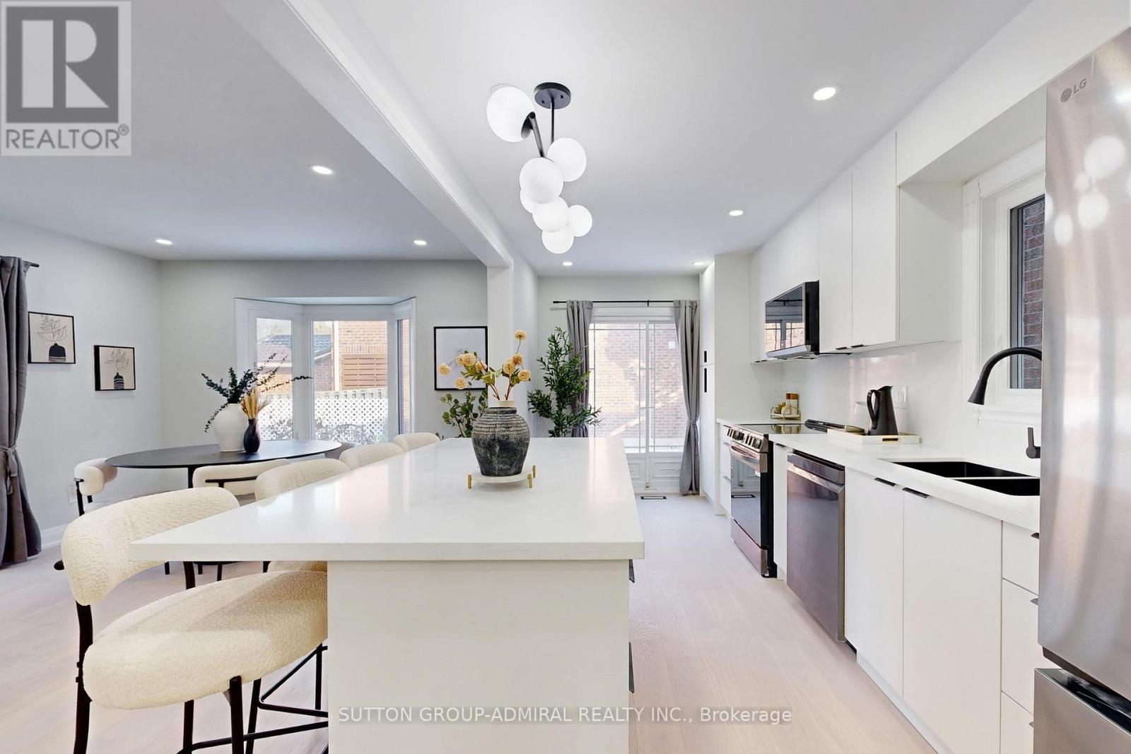 31 Whitney Place, Vaughan, Ontario  L4J 6V9 - Photo 13 - N12685680