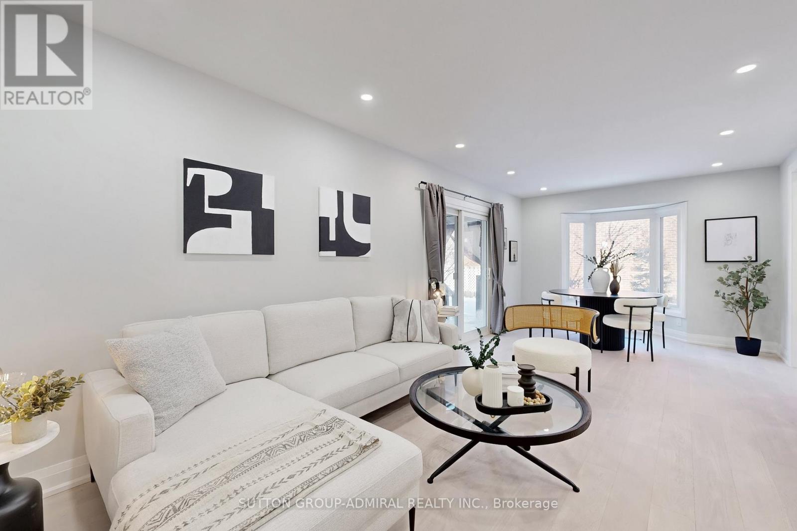 31 Whitney Place, Vaughan, Ontario  L4J 6V9 - Photo 6 - N12685680