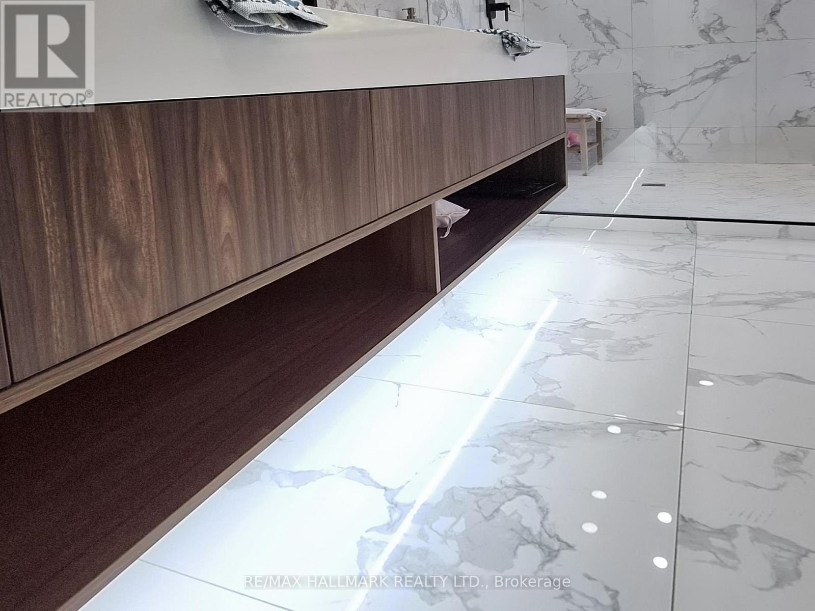 165 Lori Avenue, Whitchurch-Stouffville, Ontario  L4A 1K2 - Photo 27 - N12685720