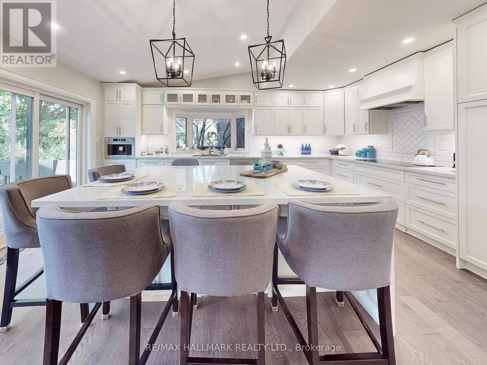 165 Lori Avenue, Whitchurch-Stouffville, Ontario  L4A 1K2 - Photo 9 - N12685720