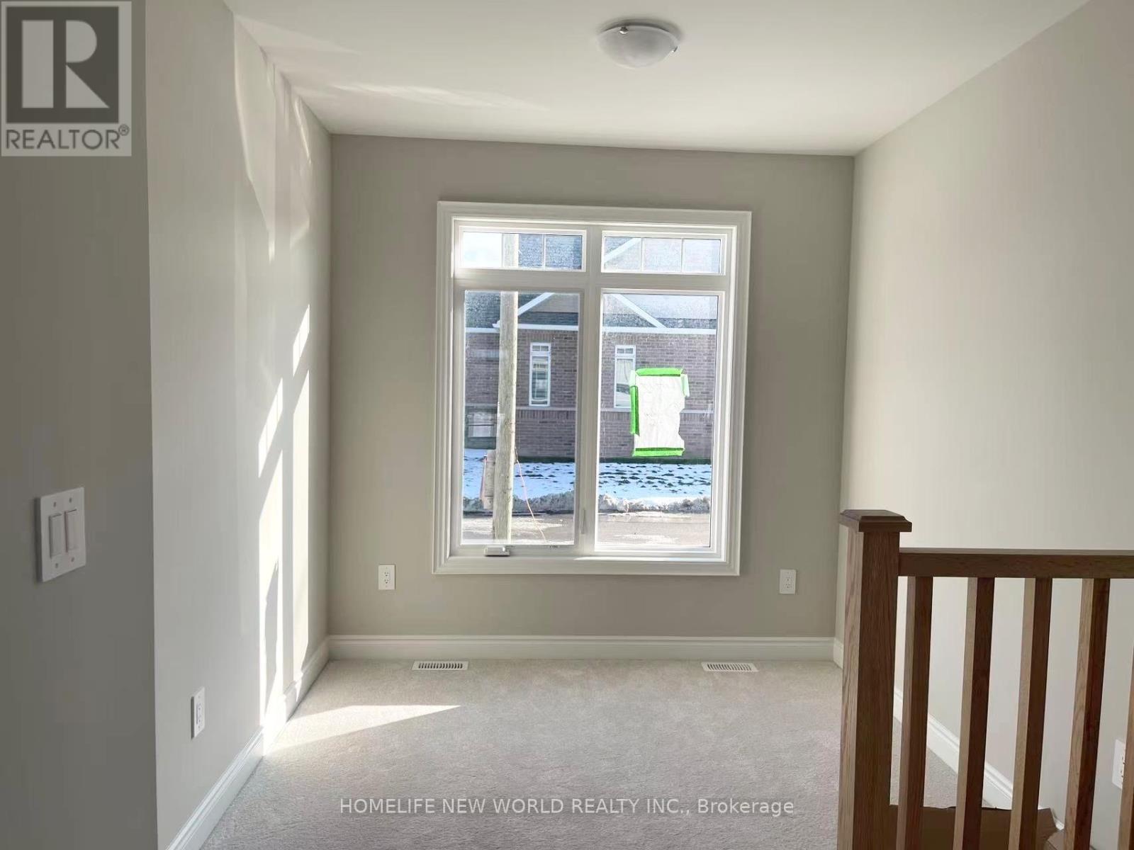 2 Shelson Place, Georgina, Ontario  L0E 1R0 - Photo 2 - N12685778