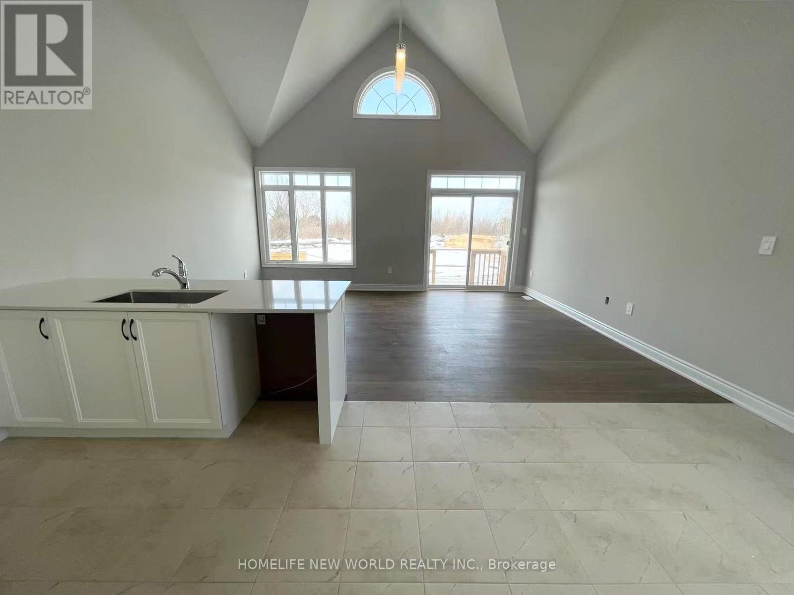 2 Shelson Place, Georgina, Ontario  L0E 1R0 - Photo 7 - N12685778