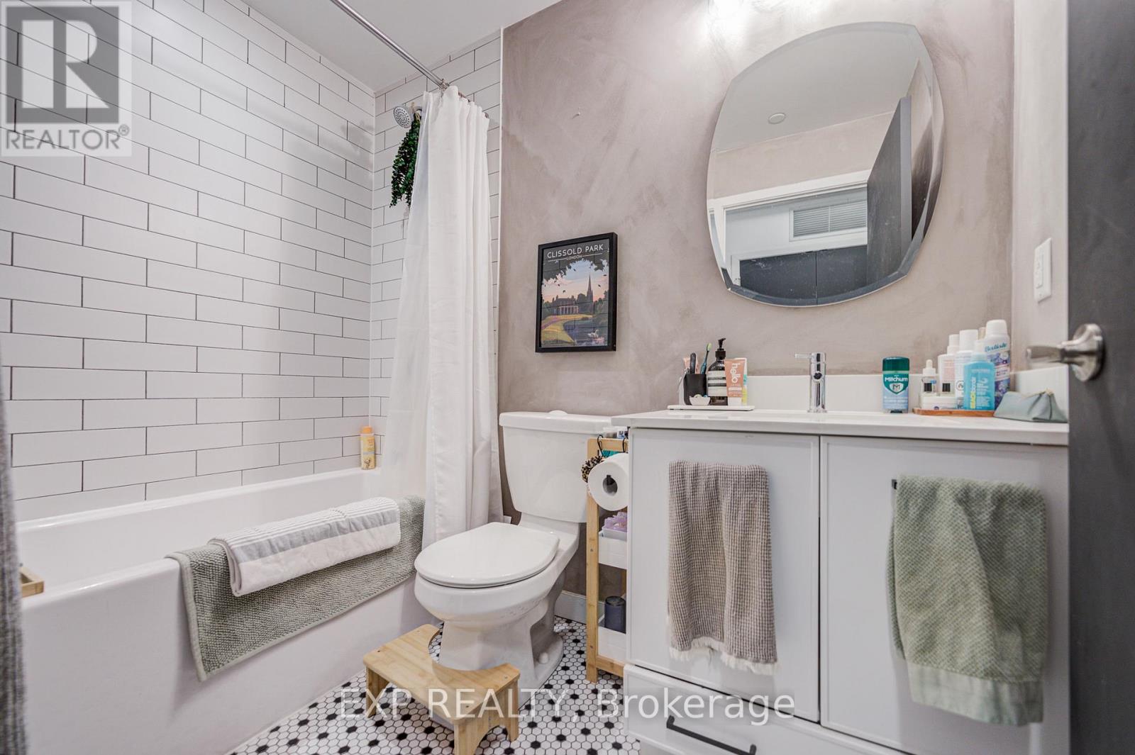 604 - 899 Queen Street E, Toronto, Ontario  M4M 0C8 - Photo 17 - E12679932