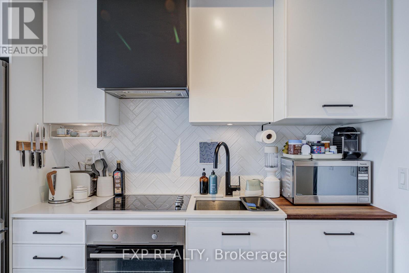 604 - 899 Queen Street E, Toronto, Ontario  M4M 0C8 - Photo 6 - E12679932