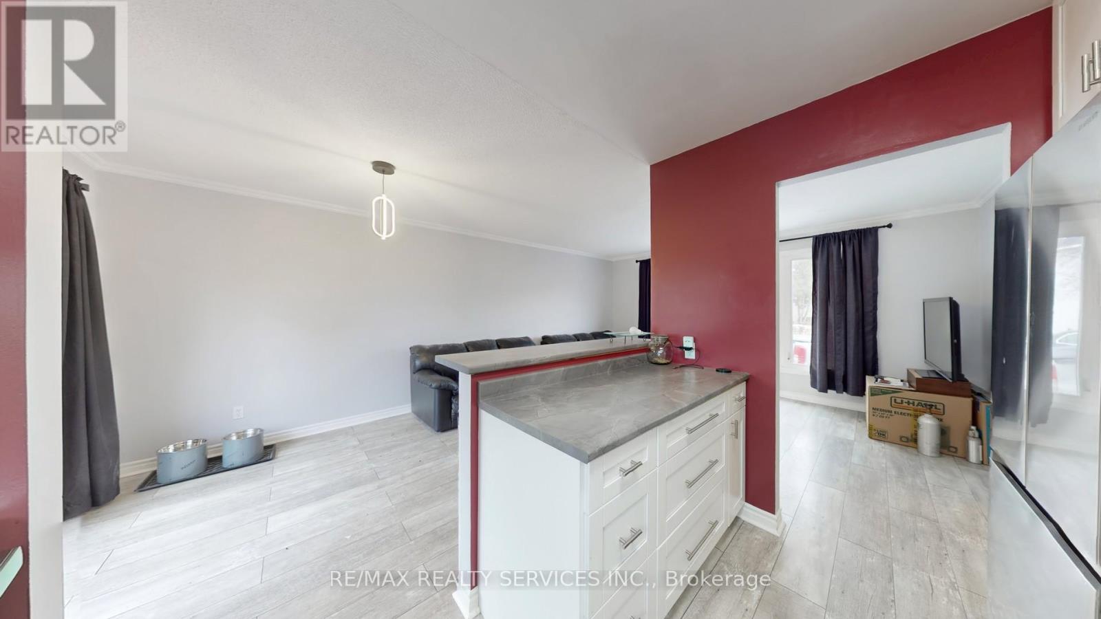 87 Huntingwood Crescent, Brampton, Ontario  L6S 1S5 - Photo 11 - W12685704