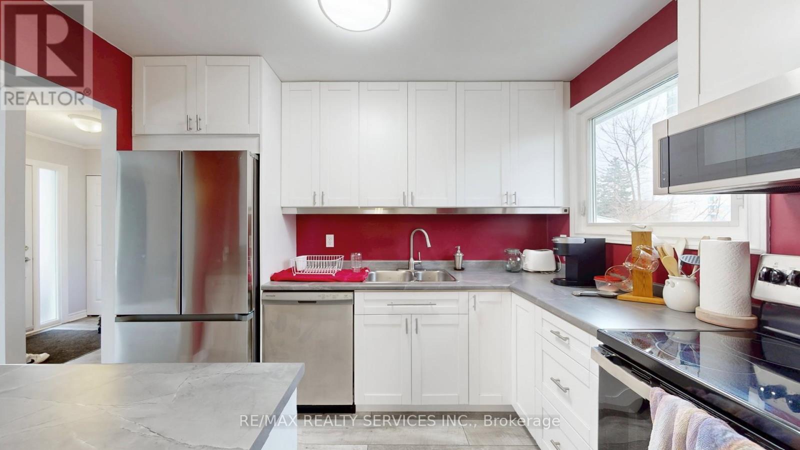 87 Huntingwood Crescent, Brampton, Ontario  L6S 1S5 - Photo 12 - W12685704