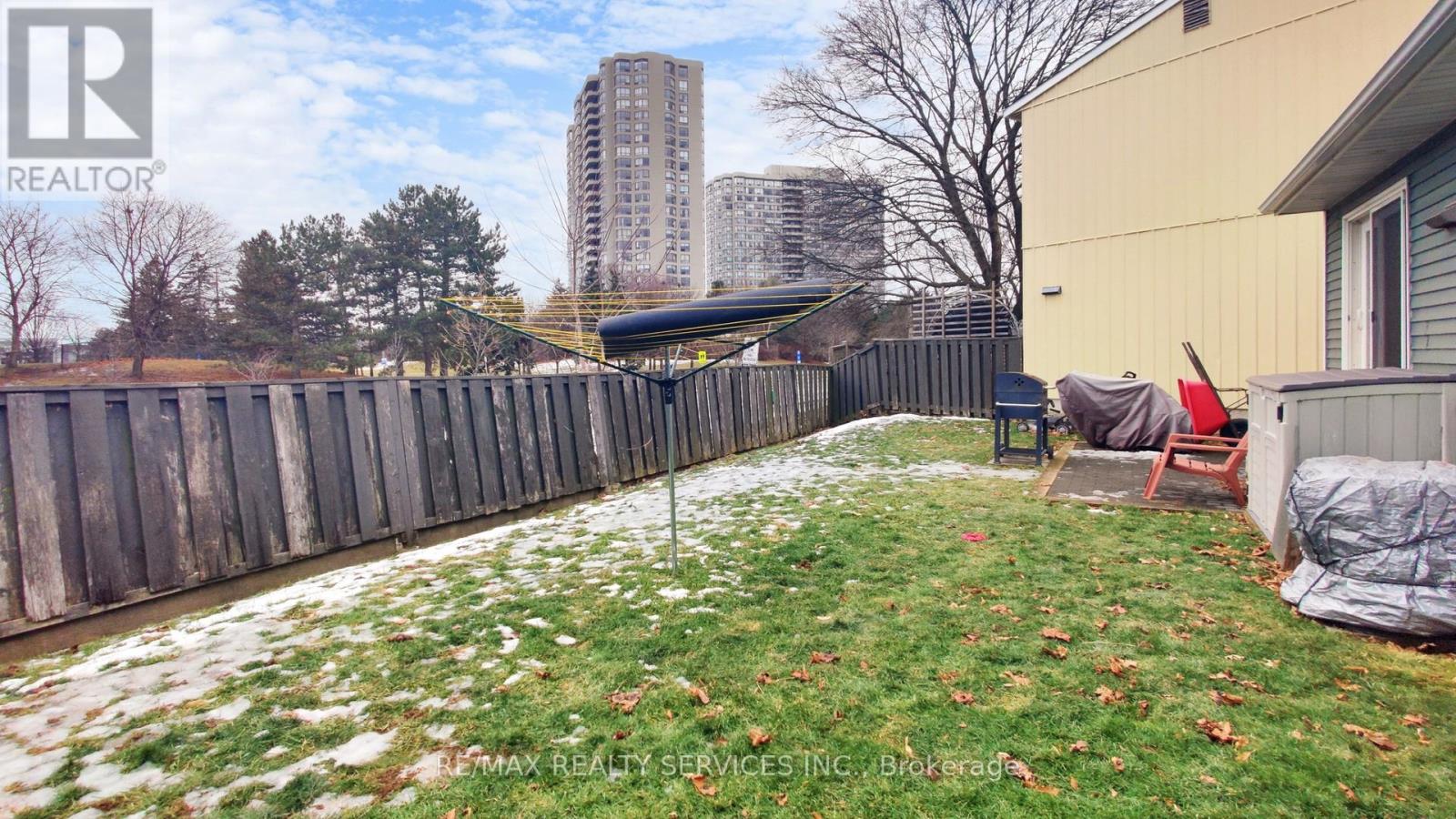 87 Huntingwood Crescent, Brampton, Ontario  L6S 1S5 - Photo 27 - W12685704