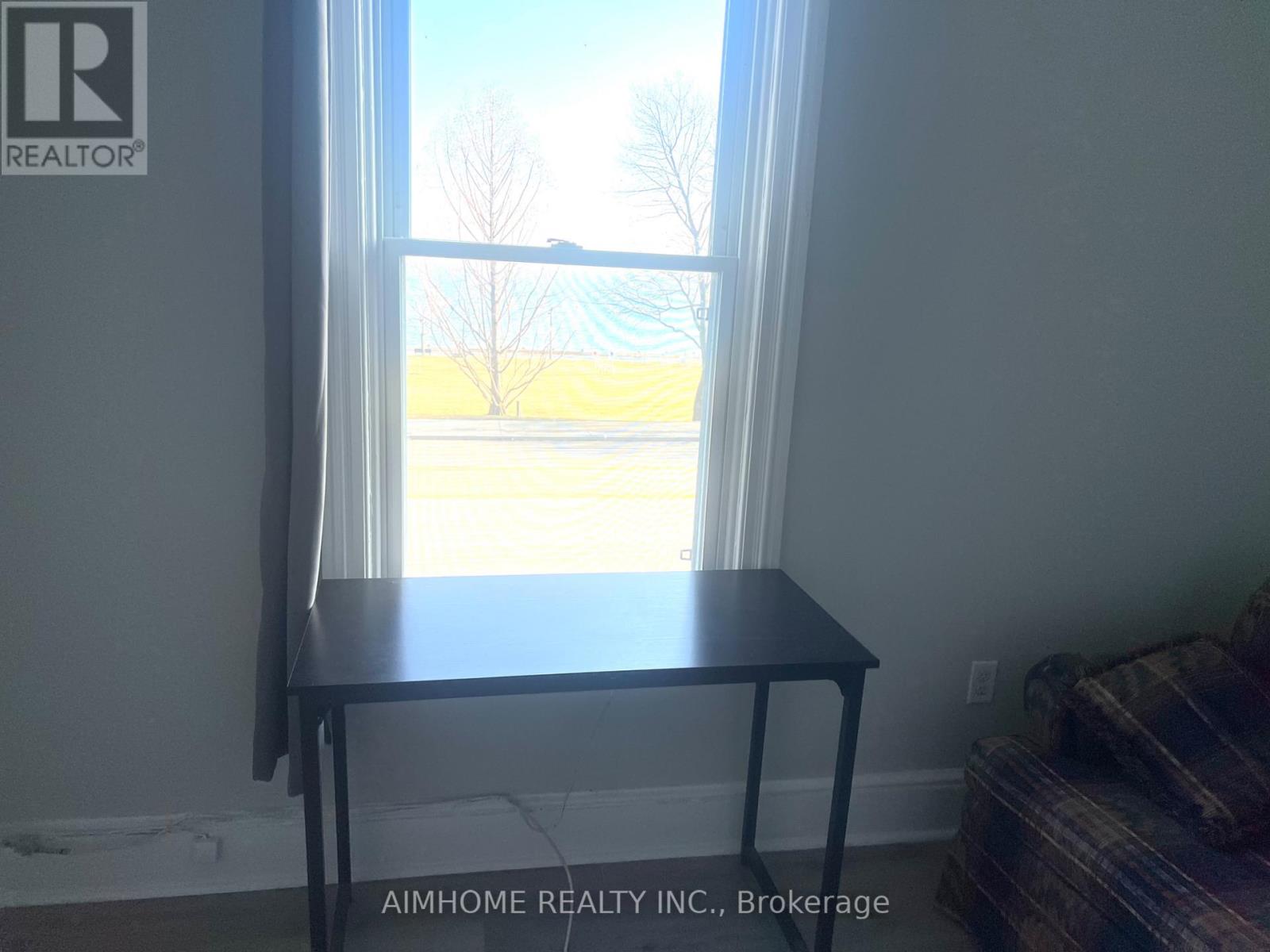 1421 Lakeshore Rd, Burlington, Ontario  L7S 1B3 - Photo 6 - W12685734