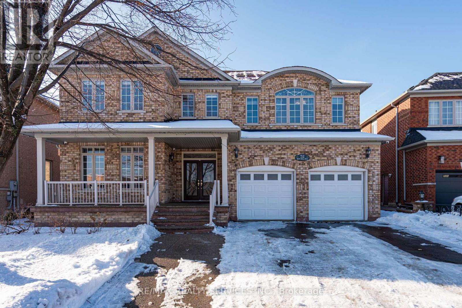 52 MOUNT ROYAL CIRCLE, Brampton, Ontario