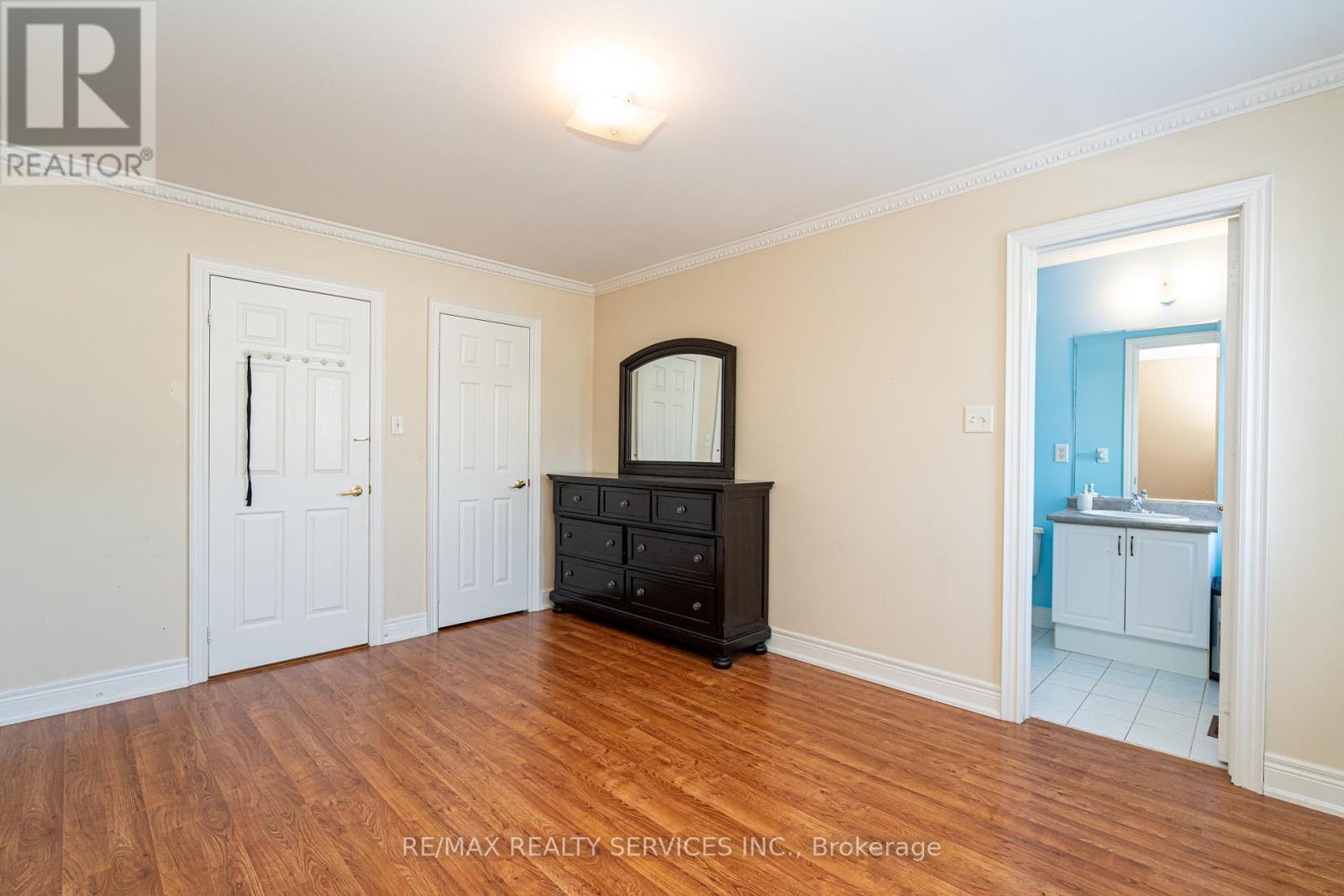 52 Mount Royal Circle, Brampton, Ontario  L6P 2K4 - Photo 28 - W12685756