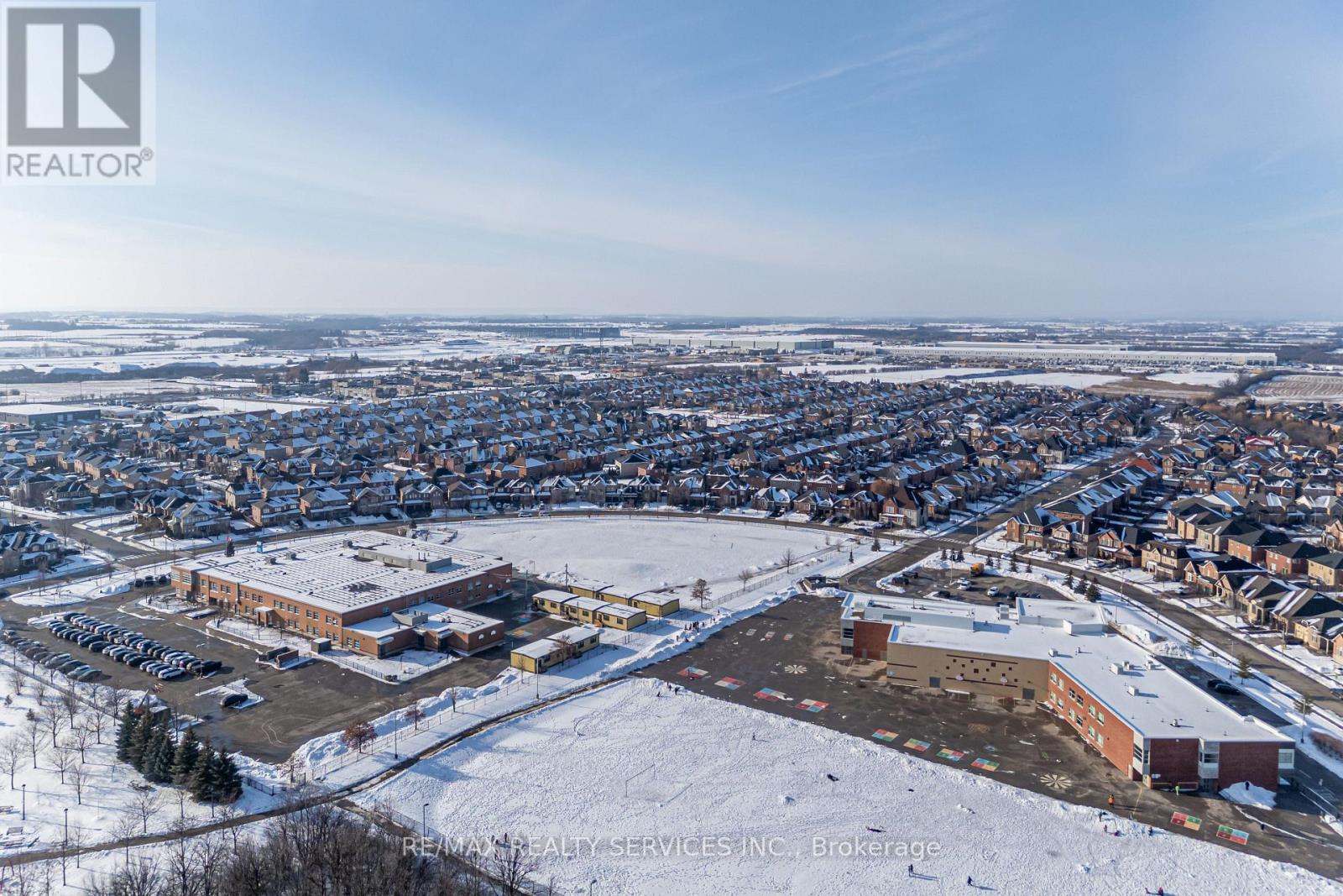 52 Mount Royal Circle, Brampton, Ontario  L6P 2K4 - Photo 48 - W12685756