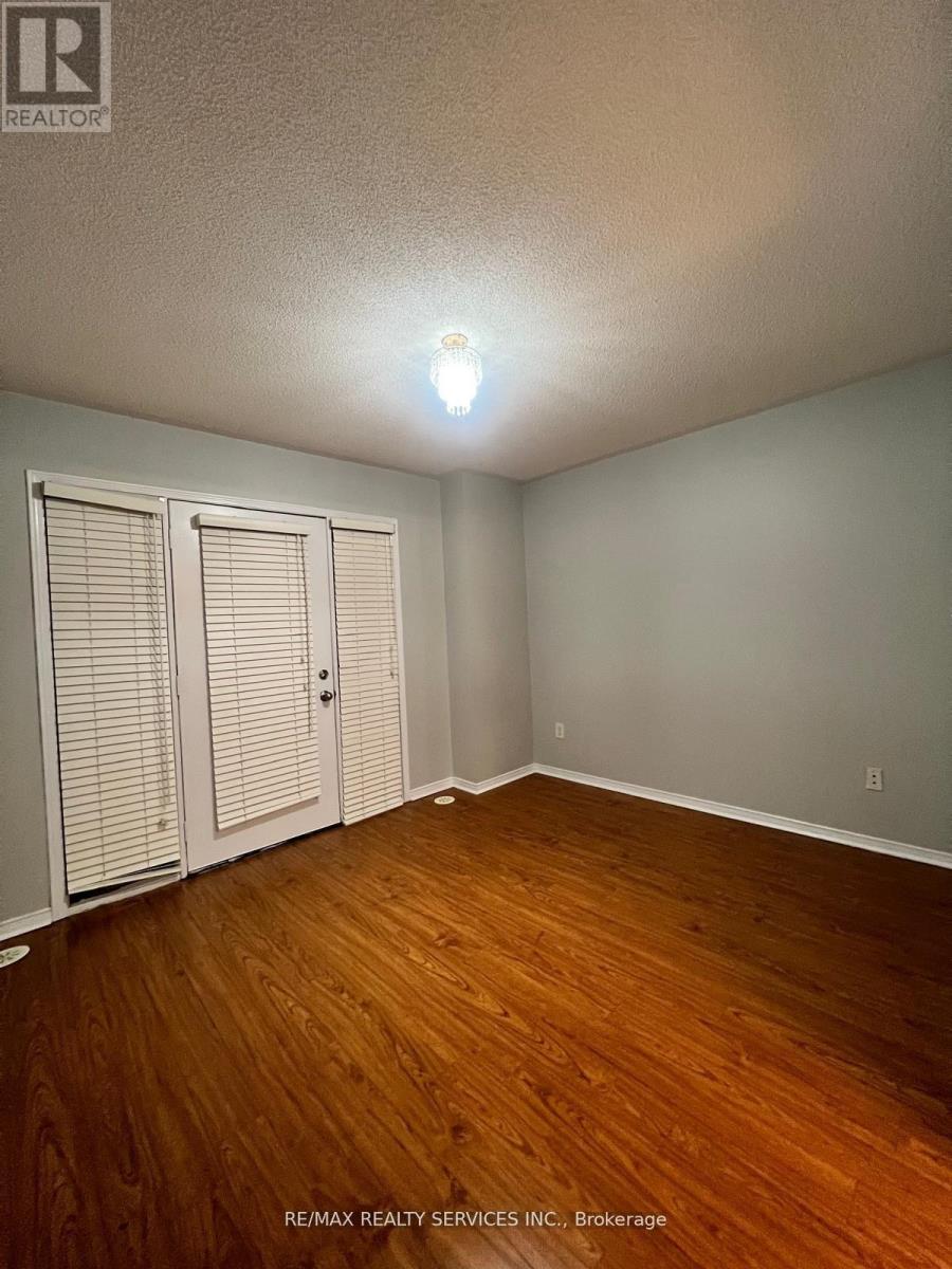 97 - 60 Fairwood Circle, Brampton, Ontario  L6R 0Y6 - Photo 11 - W12685766