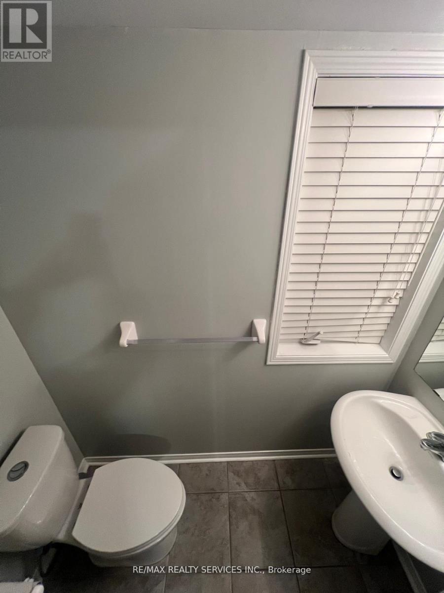 97 - 60 Fairwood Circle, Brampton, Ontario  L6R 0Y6 - Photo 7 - W12685766