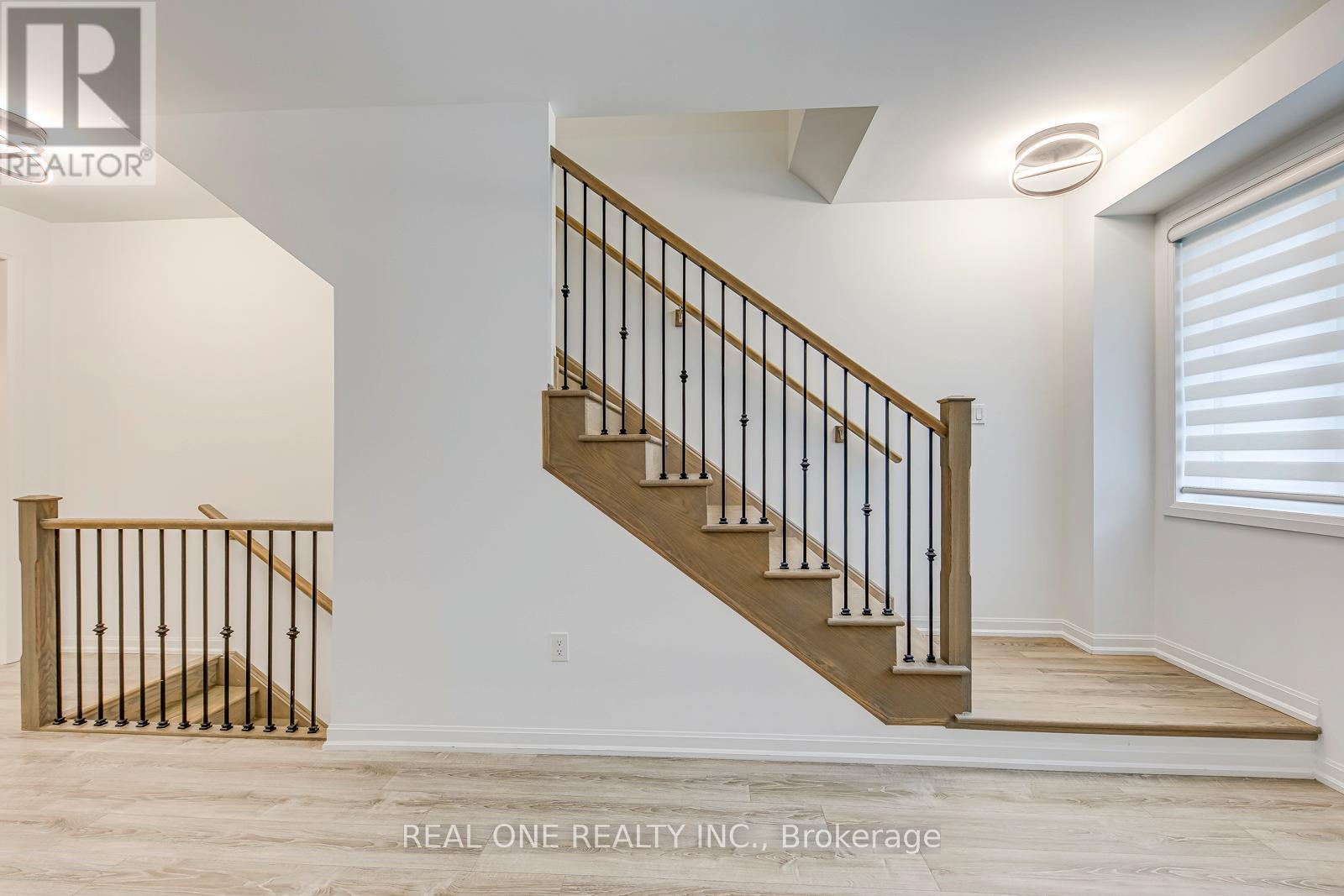 99 Grovewood Common, Oakville, Ontario  L6H 0X4 - Photo 28 - W12685774