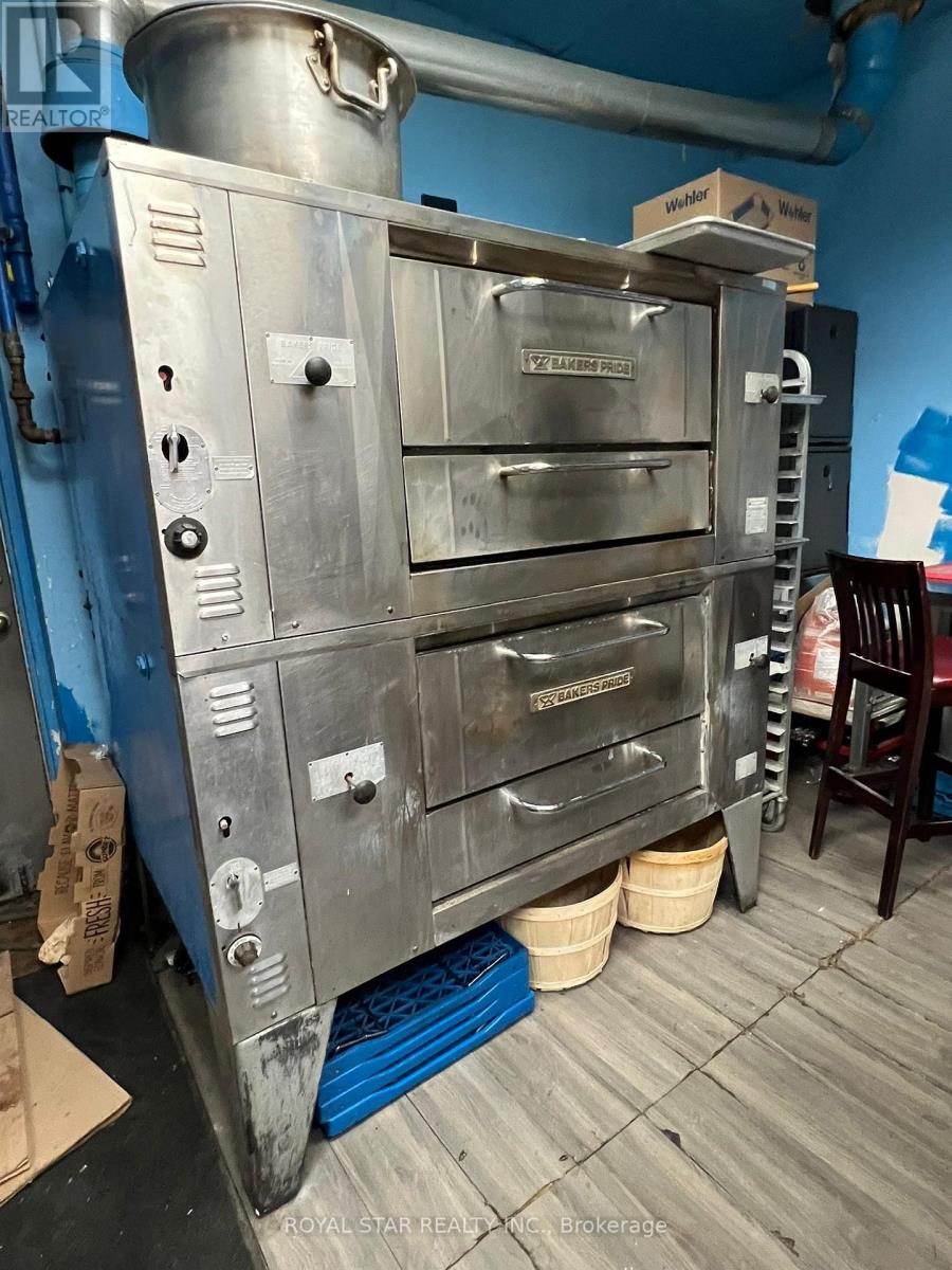 6&7 - 9300 Keele Street, Vaughan, Ontario  L6A 1P4 - Photo 10 - N12684662