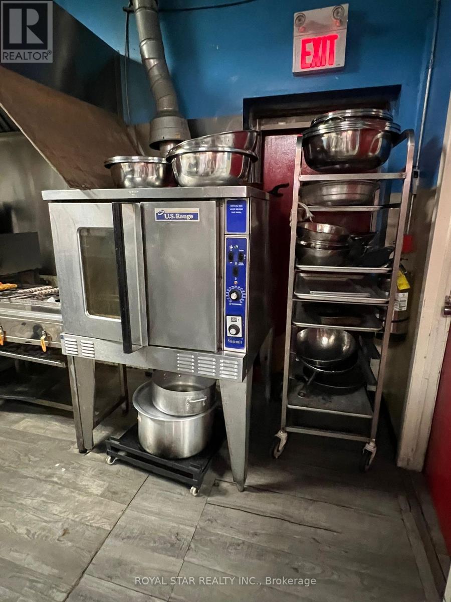 6&7 - 9300 Keele Street, Vaughan, Ontario  L6A 1P4 - Photo 19 - N12684662