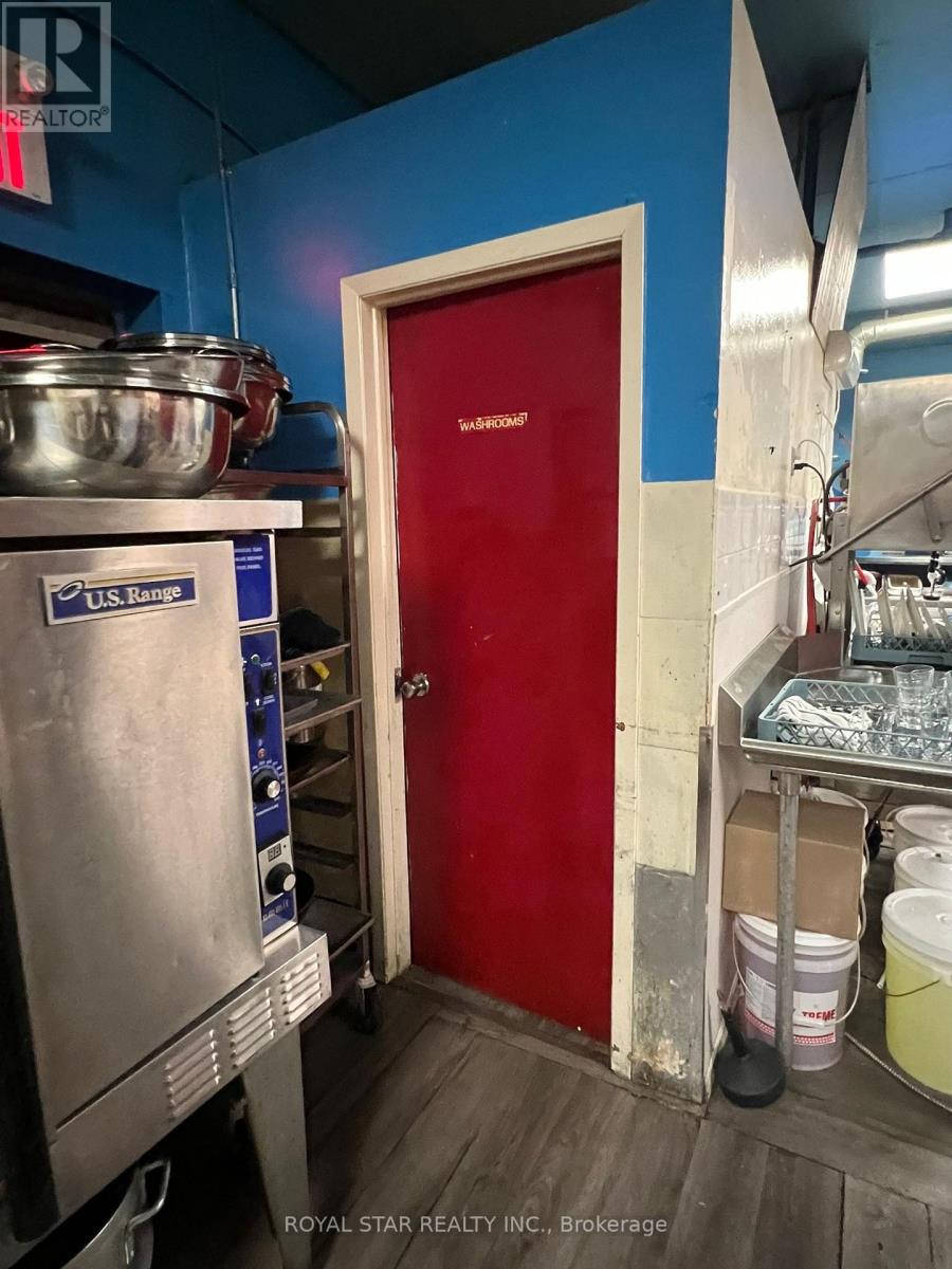 6&7 - 9300 Keele Street, Vaughan, Ontario  L6A 1P4 - Photo 30 - N12684662