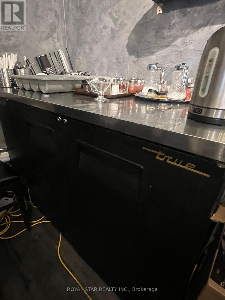 6&7 - 9300 Keele Street, Vaughan, Ontario  L6A 1P4 - Photo 21 - N12684662