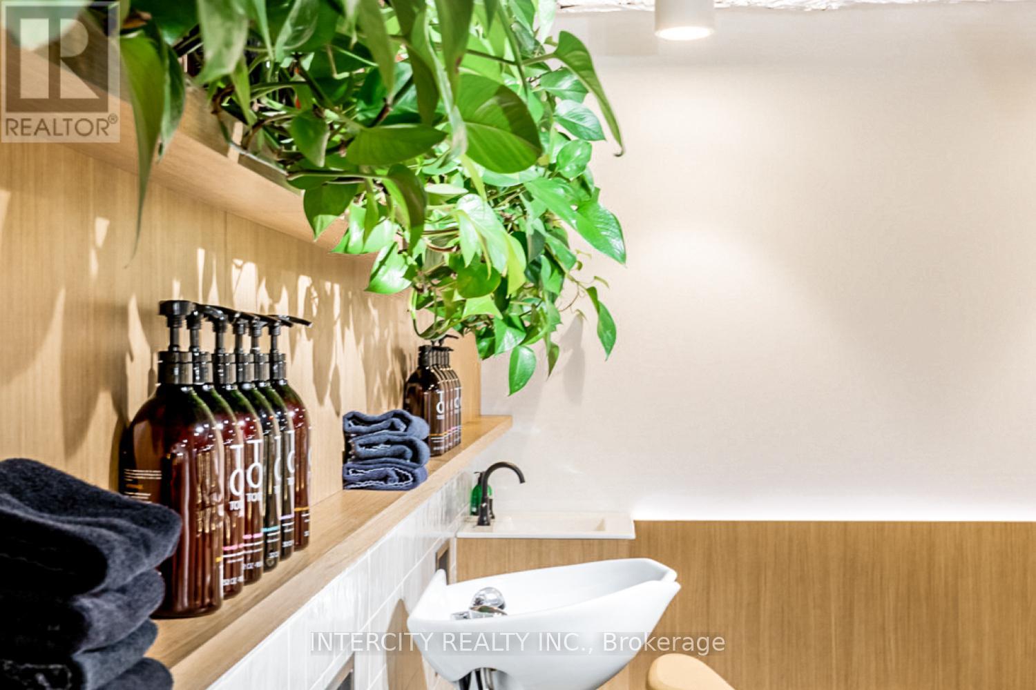 102 - 277 Davenport Road, Toronto, Ontario  M5R 1J9 - Photo 15 - C12679136