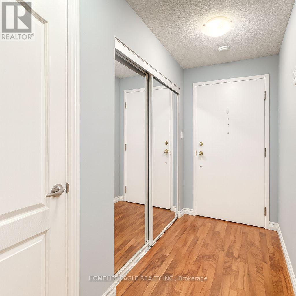 302 - 135 James Street S, Hamilton, Ontario  L8P 2Z6 - Photo 2 - X12685744