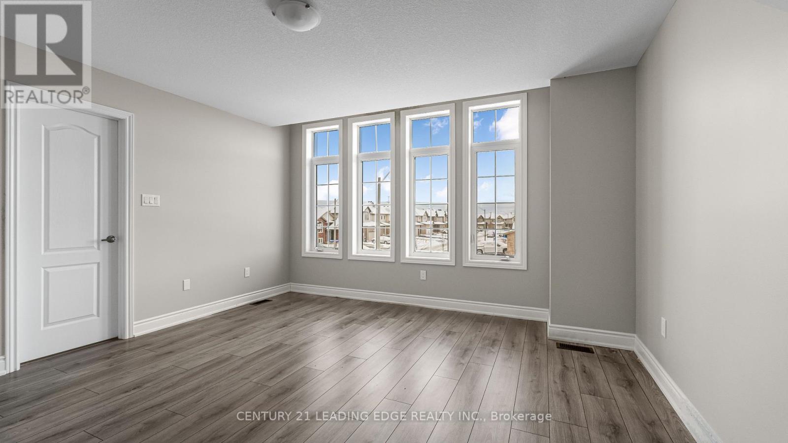 124 Sunset Way, Thorold, Ontario  L0S 1A0 - Photo 48 - X12568478