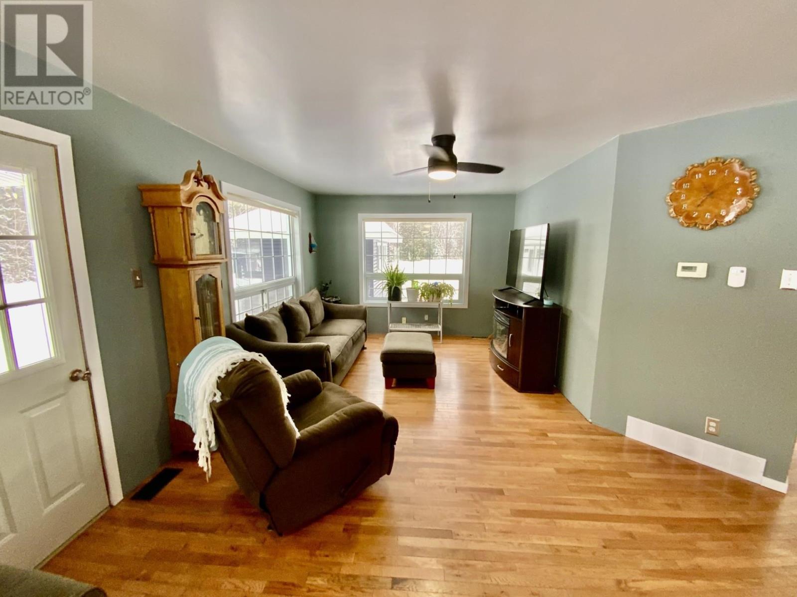 591 Highway 552 E, Goulais River, Ontario  P0S 1E0 - Photo 14 - SM260065