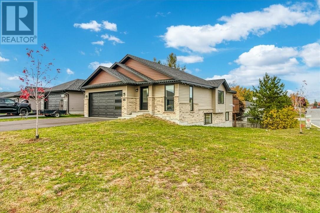 66 Meadowgreen Drive, Garson, Ontario  P3L 1G8 - Photo 2 - 2125233