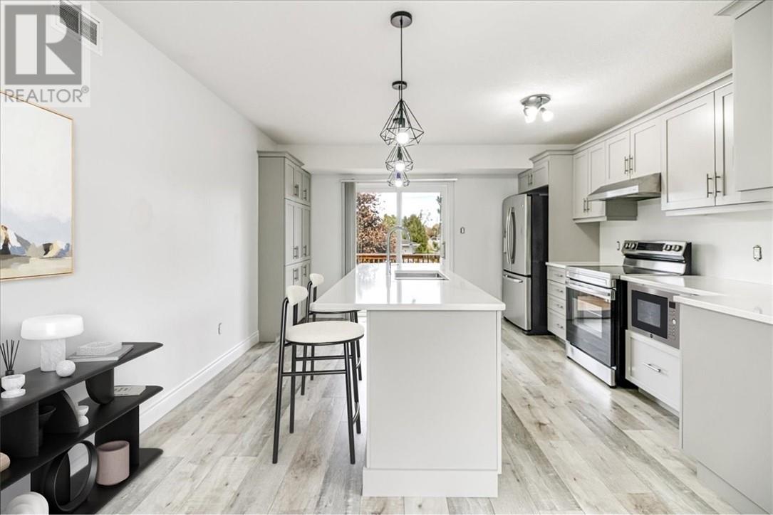 66 Meadowgreen Drive, Garson, Ontario  P3L 1G8 - Photo 9 - 2125233