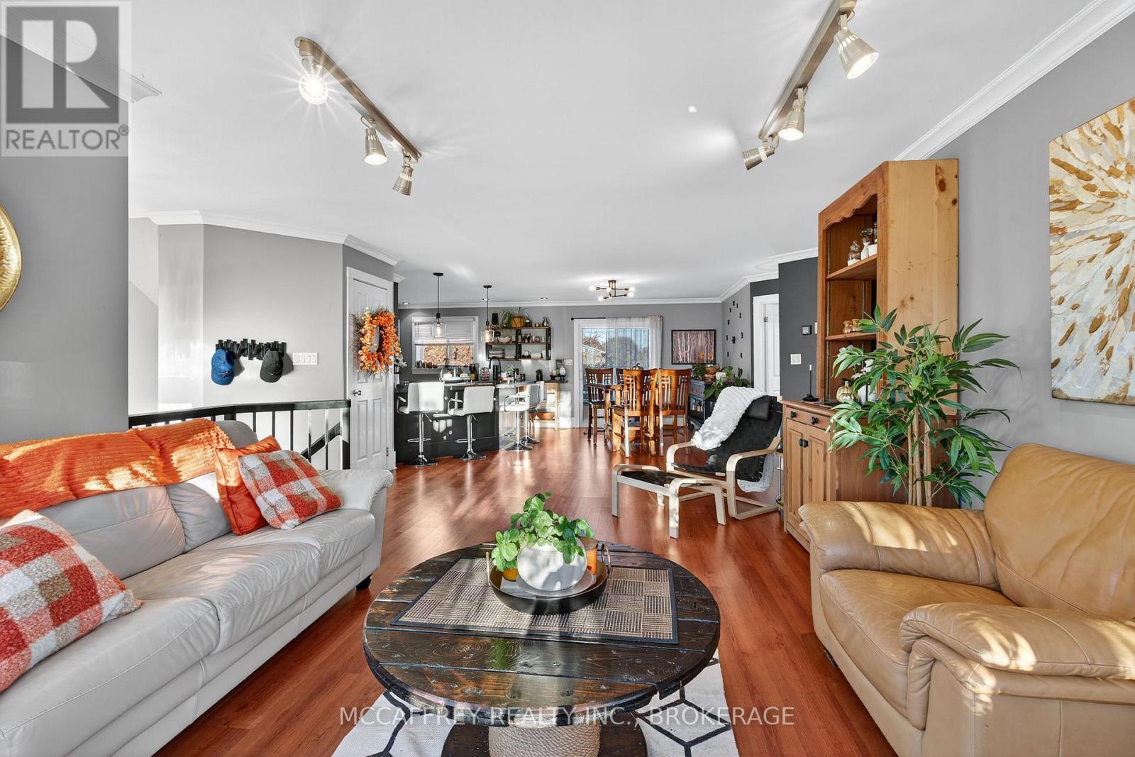 45 Huron Street, Greater Napanee, Ontario  K7R 3L2 - Photo 6 - X12685884