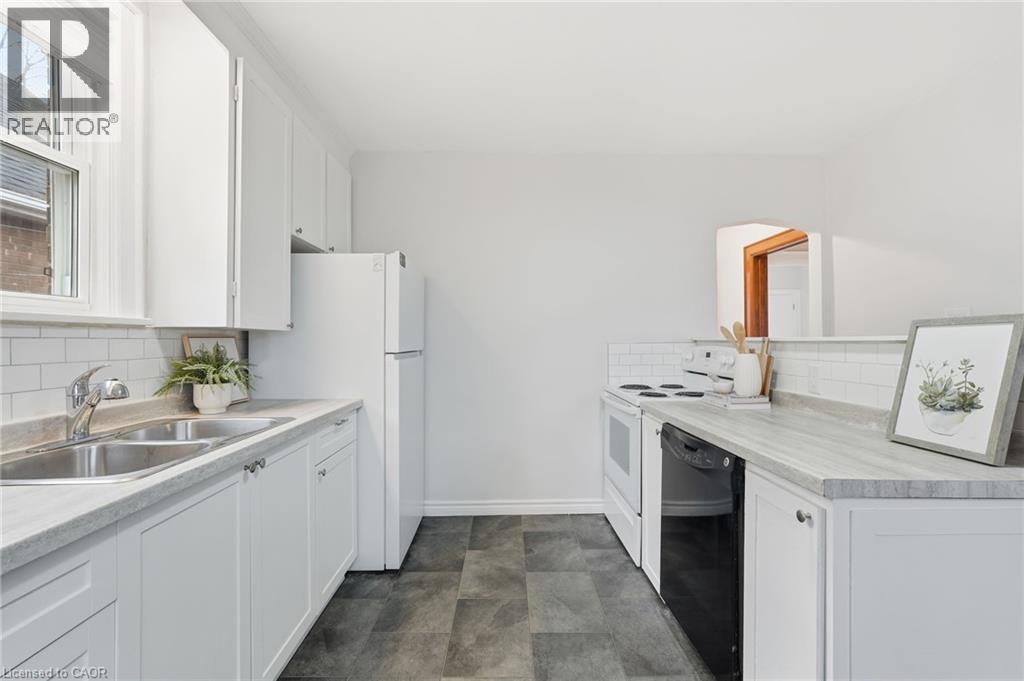 48 Weir Street N, Hamilton, Ontario  L8H 5E6 - Photo 9 - 40794034