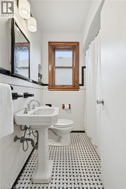 48 Weir Street N, Hamilton, Ontario  L8H 5E6 - Photo 19 - 40794034