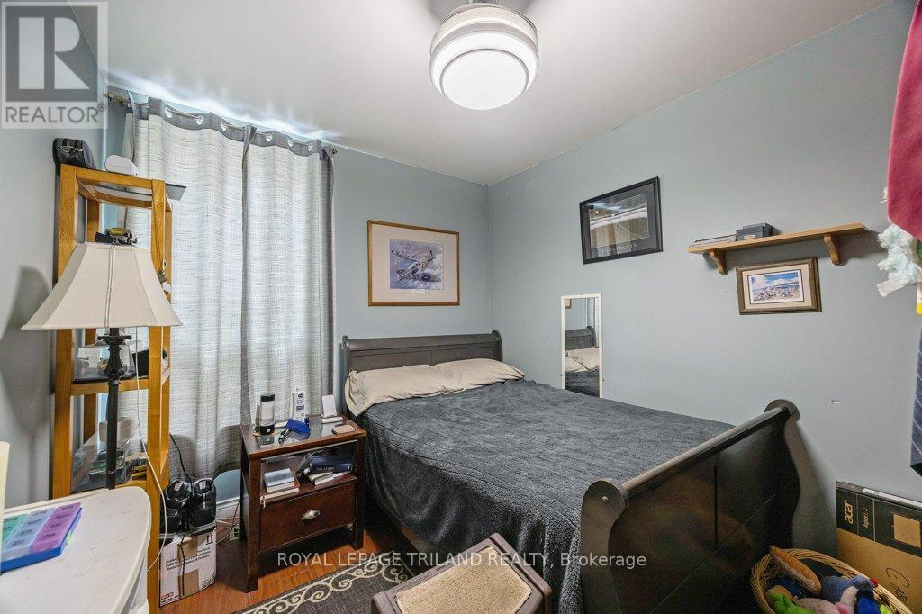 8 Weldon Avenue, St. Thomas, Ontario  N5P 1J6 - Photo 10 - X12685902