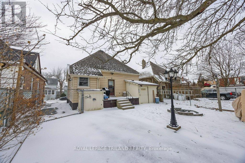 8 Weldon Avenue, St. Thomas, Ontario  N5P 1J6 - Photo 25 - X12685902