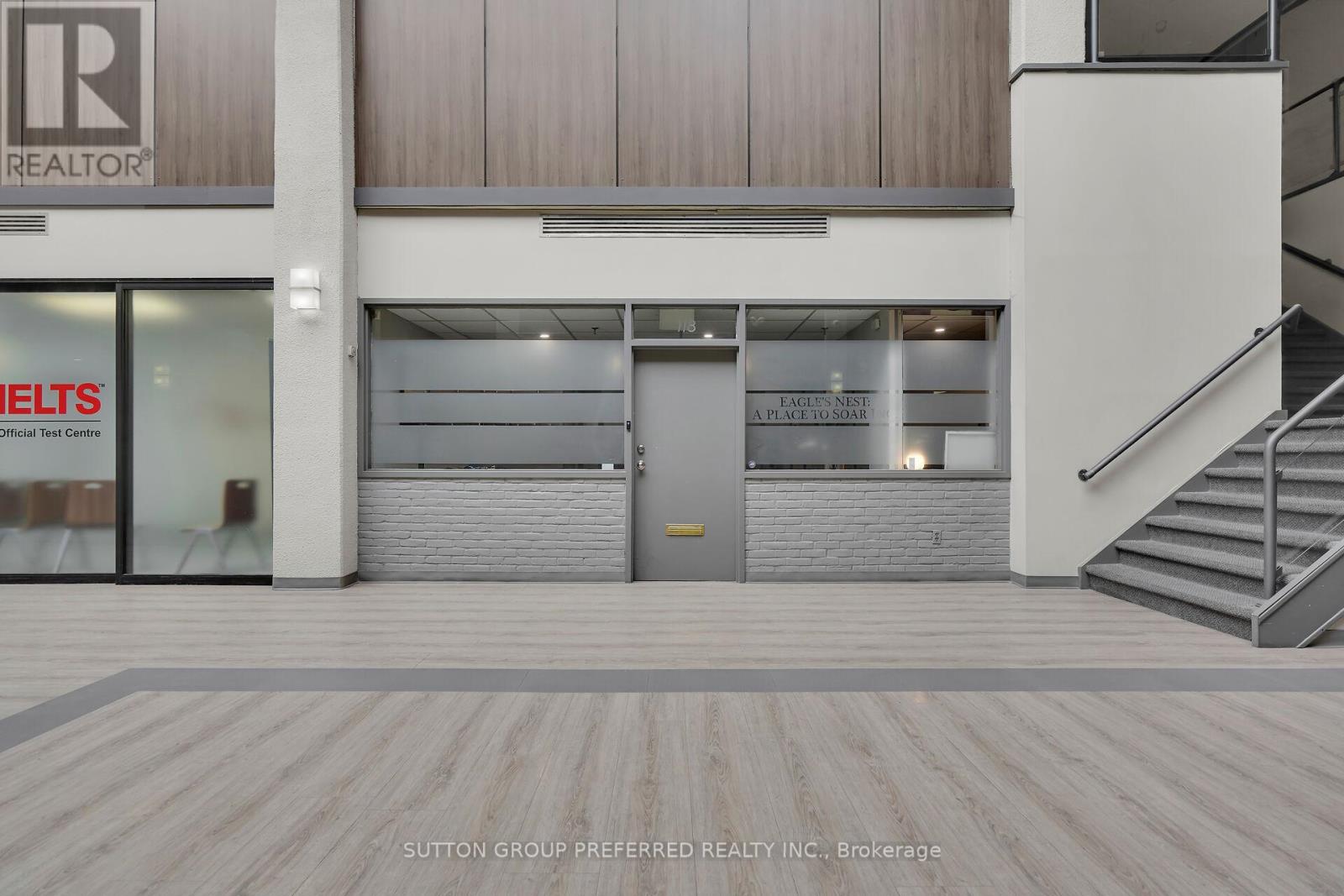 118-119 - 379 Dundas Street, London East, Ontario  N6B 1V5 - Photo 3 - X12685924