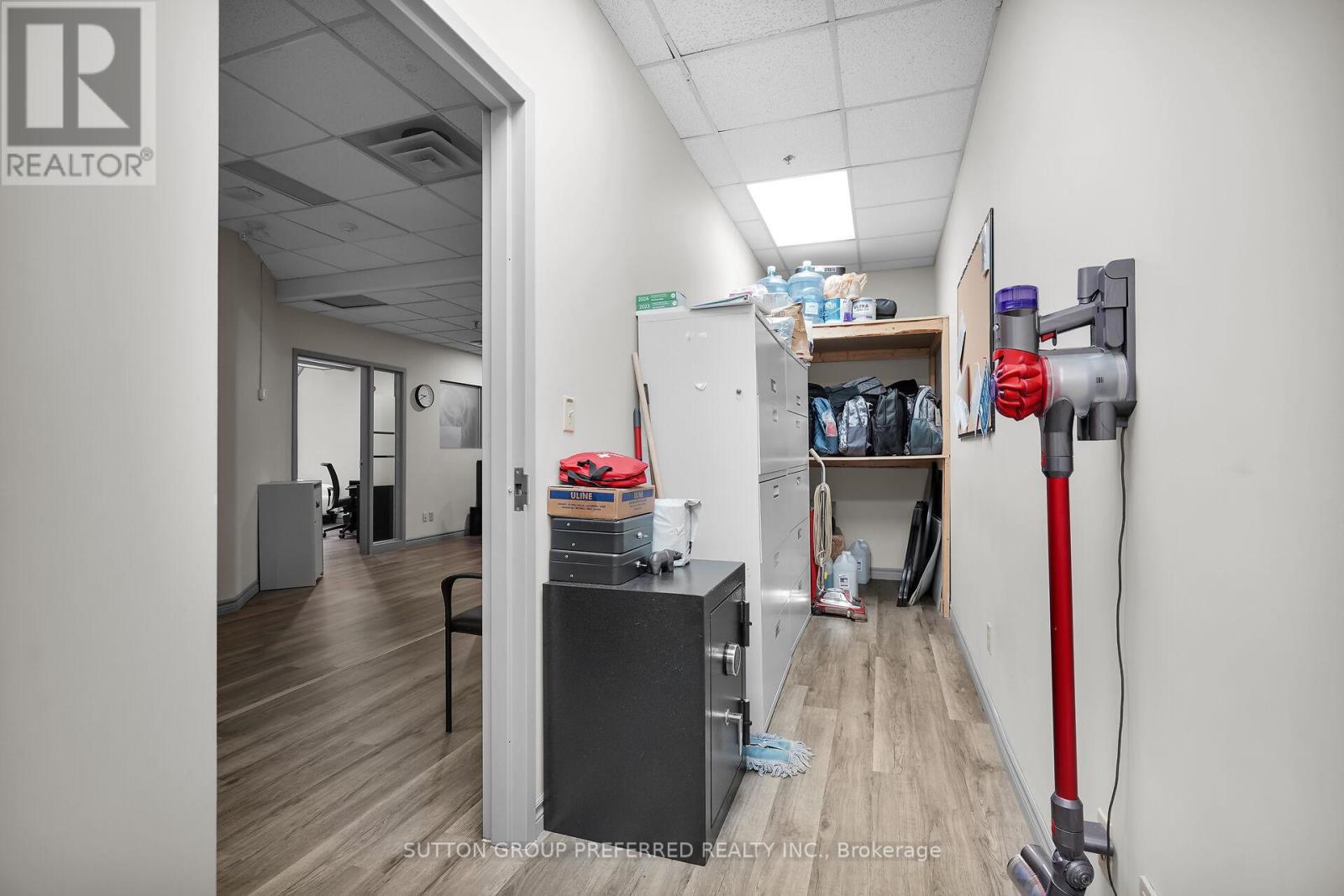 118-119 - 379 Dundas Street, London East, Ontario  N6B 1V5 - Photo 31 - X12685924