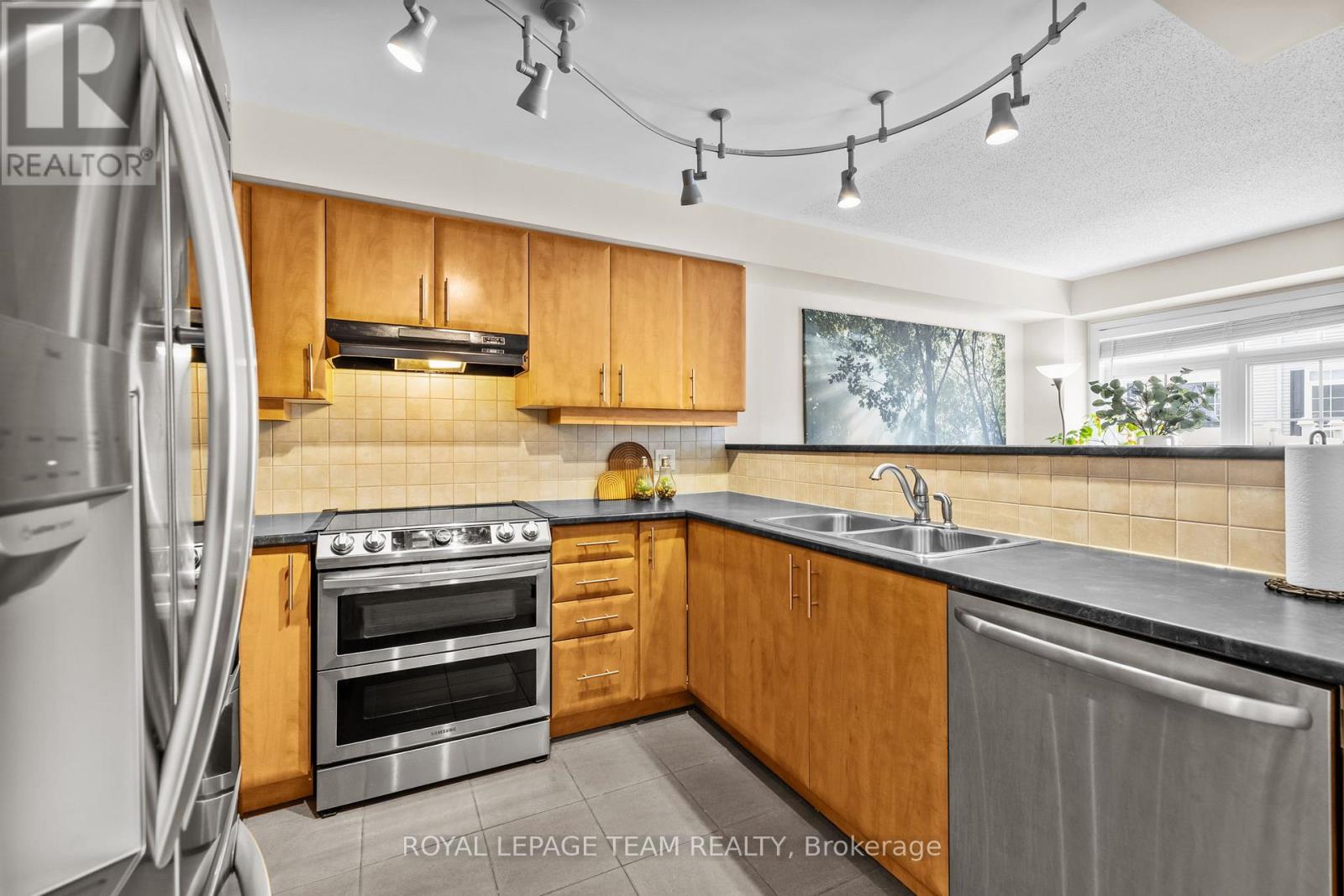 117 Urbancrest Private, Ottawa, Ontario  K2J 0Z6 - Photo 13 - X12685868