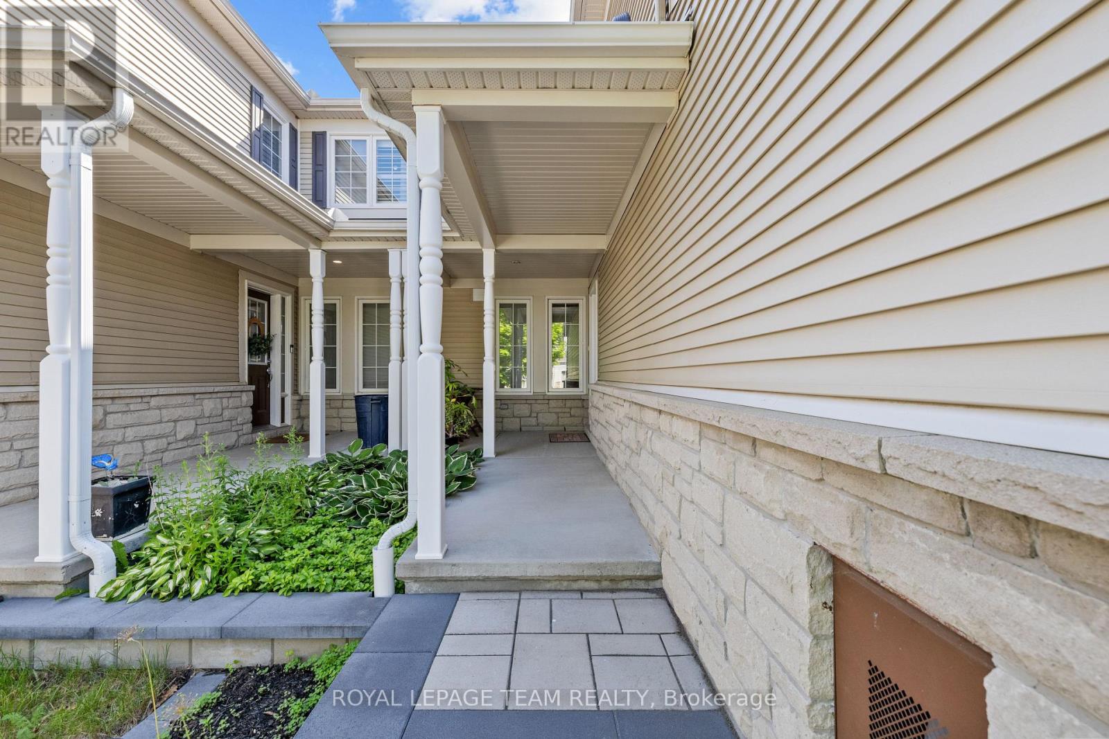 117 Urbancrest Private, Ottawa, Ontario  K2J 0Z6 - Photo 3 - X12685868