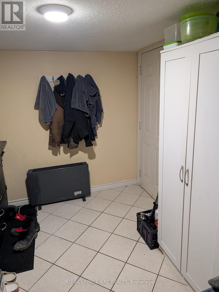 6 Nelles Road N, Welland, Ontario  L3B 2P2 - Photo 17 - X12685792