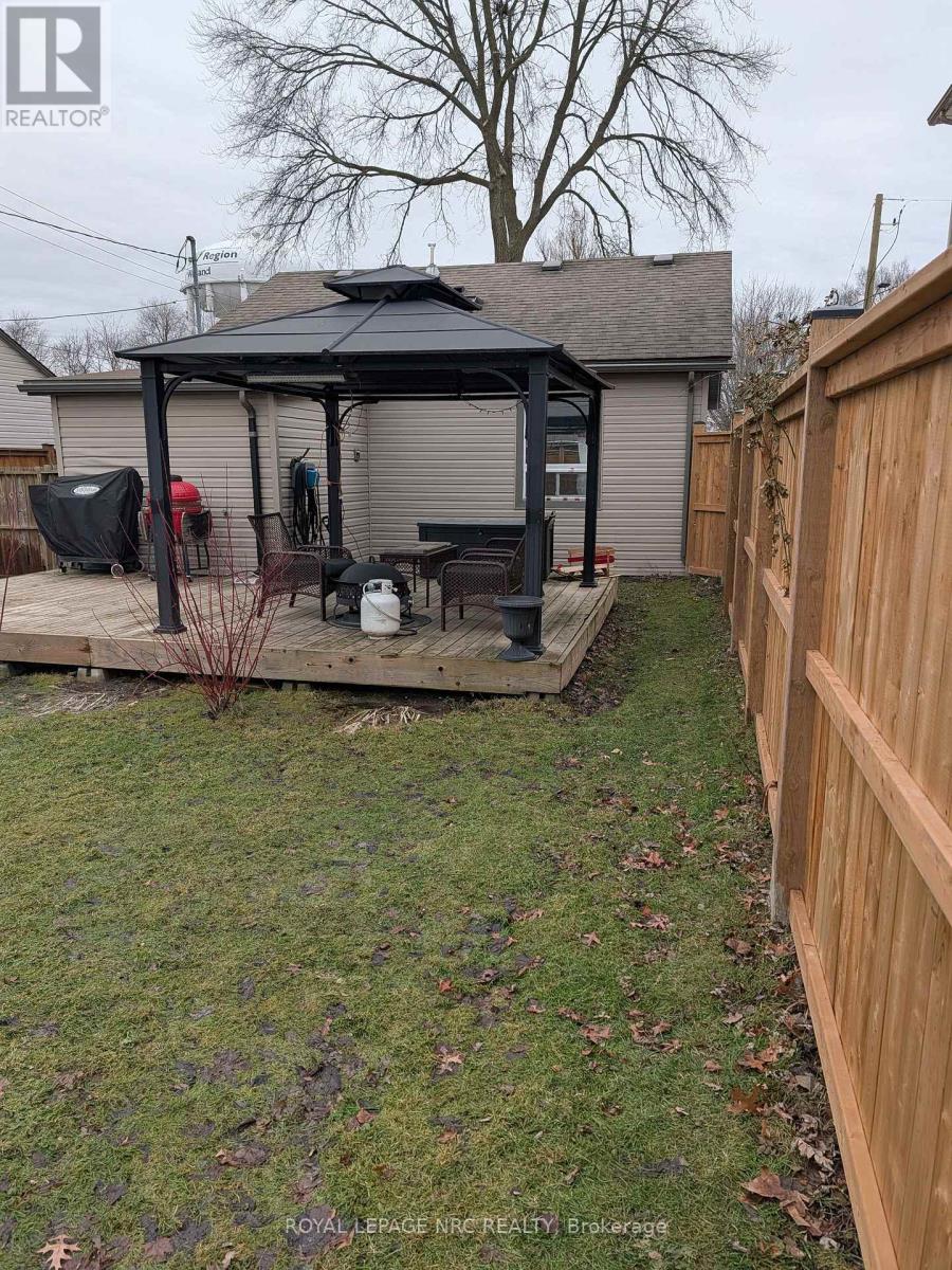 6 Nelles Road N, Welland, Ontario  L3B 2P2 - Photo 18 - X12685792