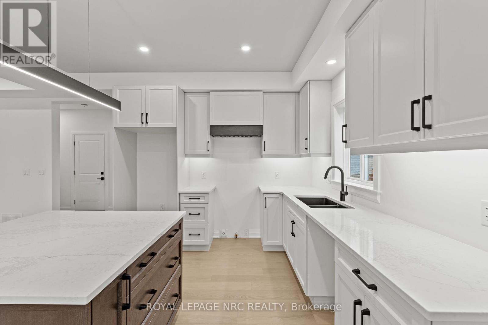 4705 Lee Avenue, Niagara Falls, Ontario  L2H 1M7 - Photo 11 - X12685890