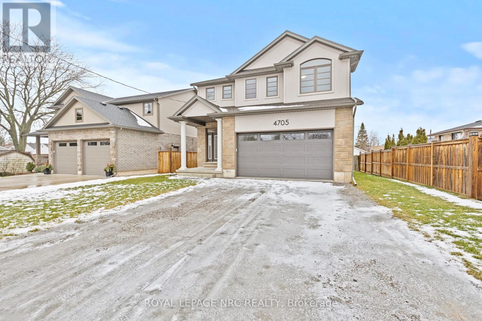 4705 Lee Avenue, Niagara Falls, Ontario  L2H 1M7 - Photo 3 - X12685890