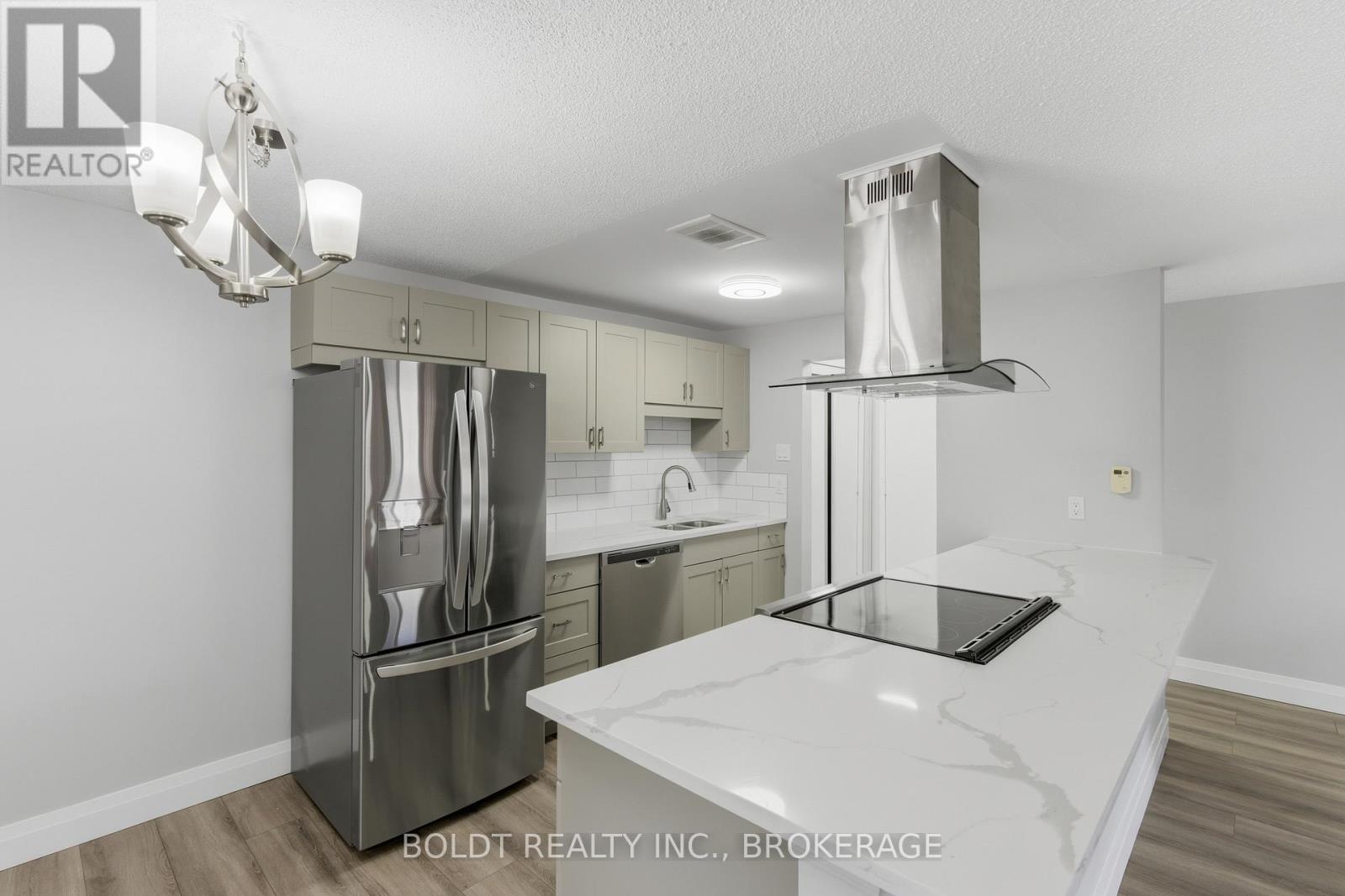 107 - 264 Grantham Avenue, St. Catharines (Carlton/bunting), Ontario  L2P 3H1 - Photo 6 - X12685904