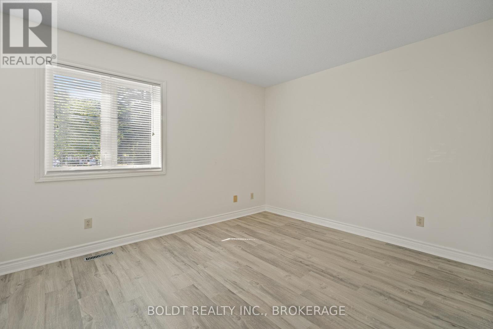 29 - 443 Nassau Street, Niagara-On-The-Lake, Ontario  L0S 1J0 - Photo 14 - X12685932